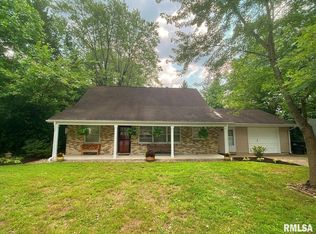 1605 W Taylor Dr, Carbondale, IL 62901