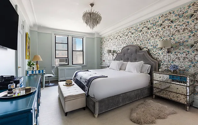 Sold by Compass | media 5