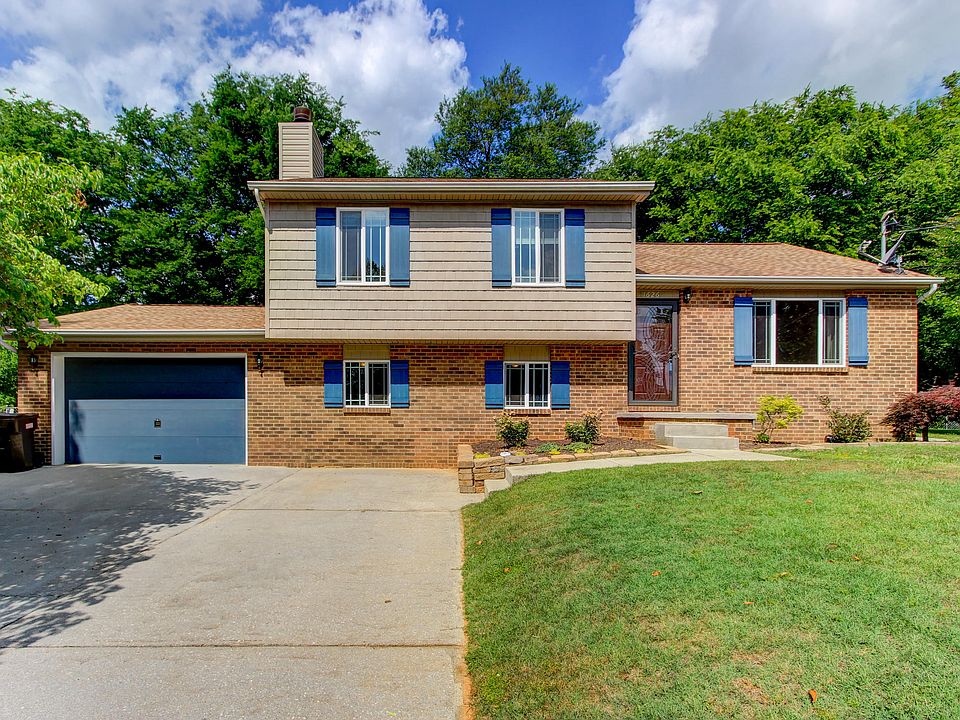 1st image of 1626 Summerhill Dr