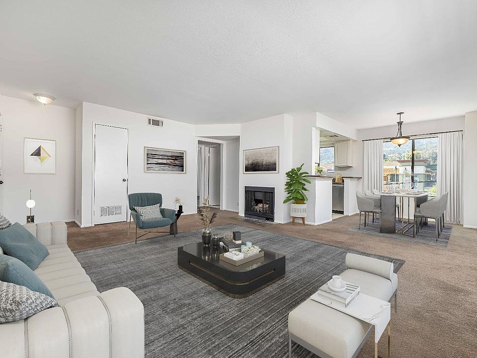 1st image of 10960 Bluffside Dr APT 206