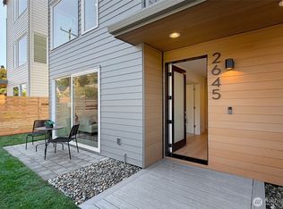 2645 Walnut Ave SW, Seattle, WA 98116