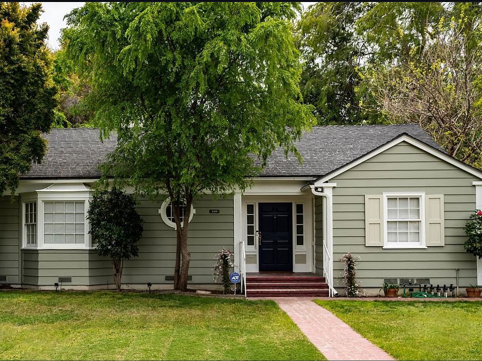 1st image of 218 Lincoln Ave