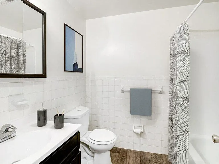 Mapleton Square Apartment Homes — Photo 10