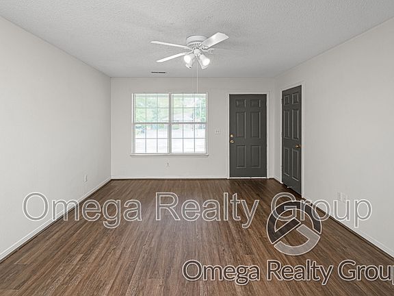 5th image of 100 Egg And Butter Rd APT 15