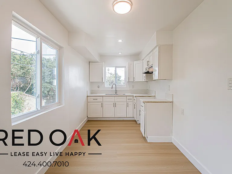 2177 W 25th St #10 — Photo 3