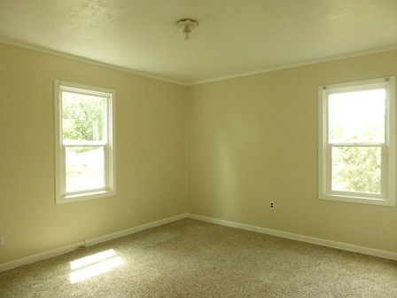 4th image of 1424 Thayer Dr