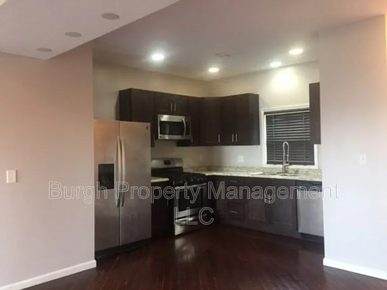 6 Regina St — Photo 2