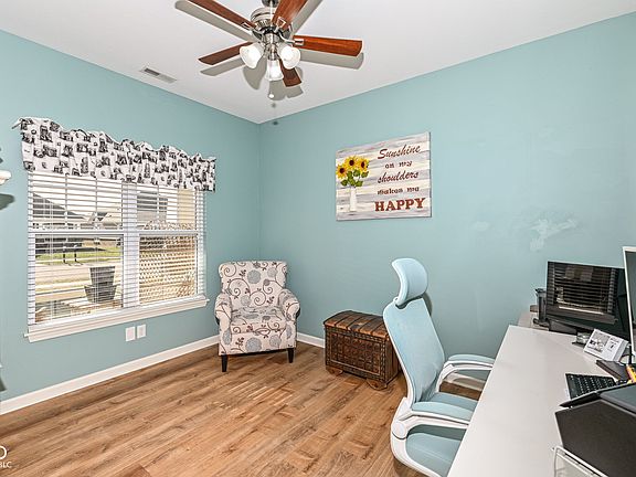5th image of 1574 Leisure Way