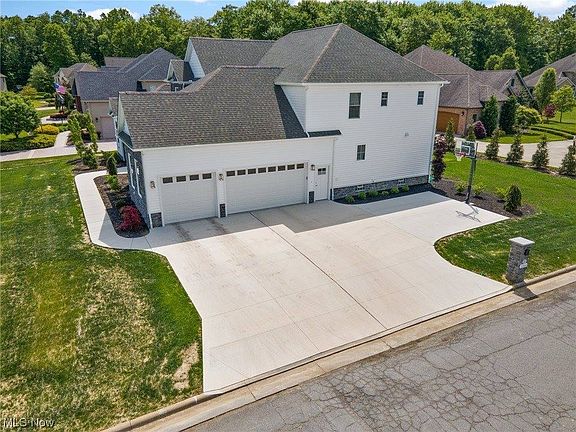 4th image of 1360 Fox Den Ct