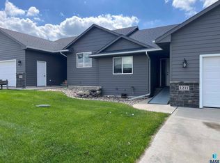 1209 N Archer Ave, Sioux Falls, SD 57103