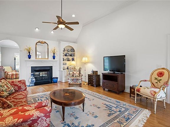 4th image of 4006 Birkdale Ct