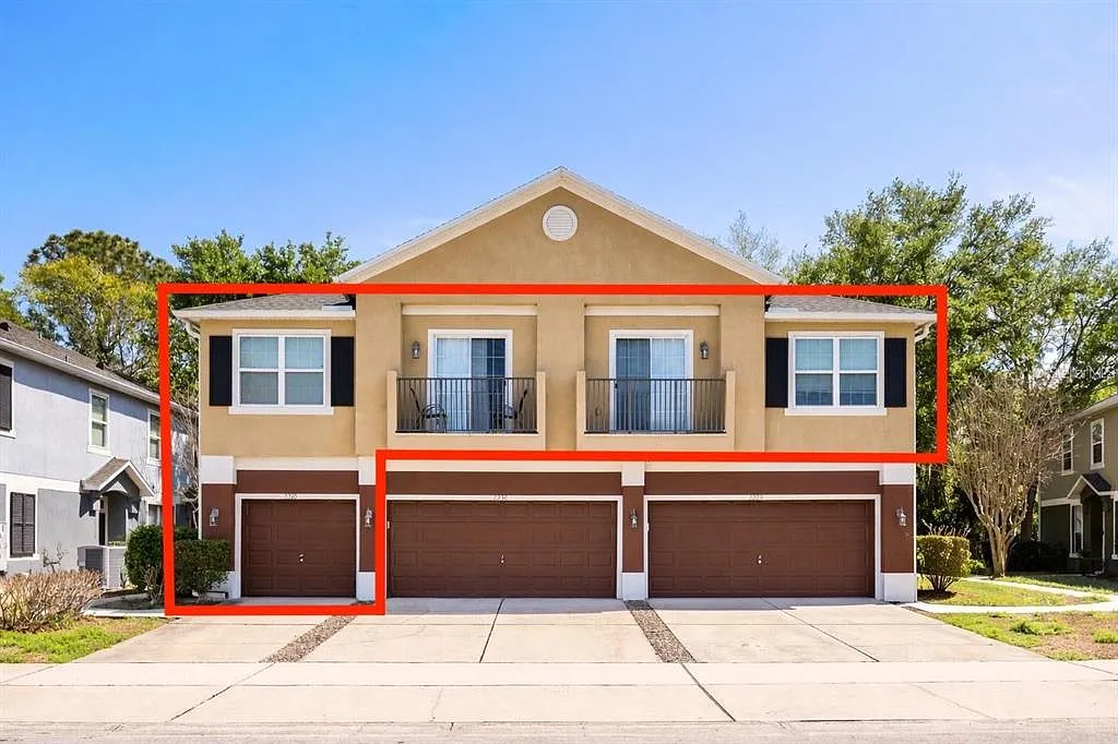 2 bed, 2.0 bath, 1214 sqft, $2,000 — Photo 2