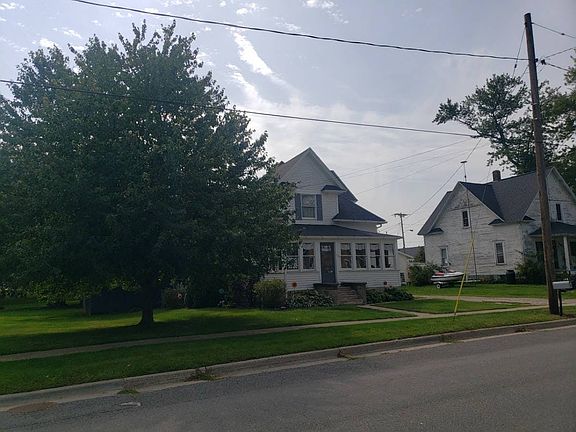 3rd image of 189 W Broadway St