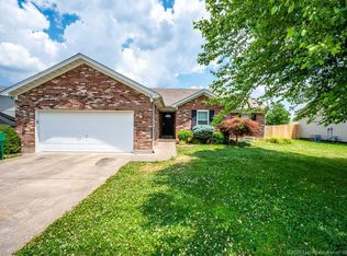 423 Reba Jackson Dr, Jeffersonville, IN 47130