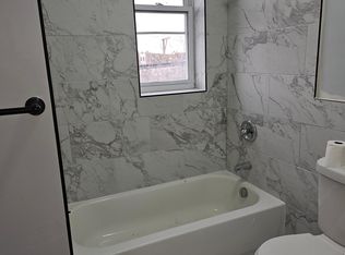 3549 W Grenshaw St APT 3, Chicago, IL 60624