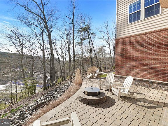 5th image of 9809 Accipiter Ct