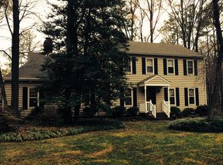 10601 Honey Tree Rd, North Chesterfield, VA 23235