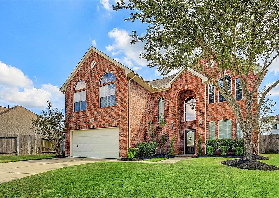 1st image of 9002 Sunny Brook Ln