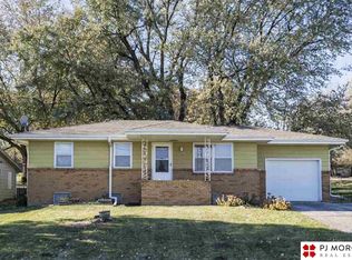 7302 S 28th St, Omaha, NE 68147