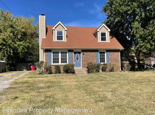 423 Helton Dr, Clarksville, TN 37042