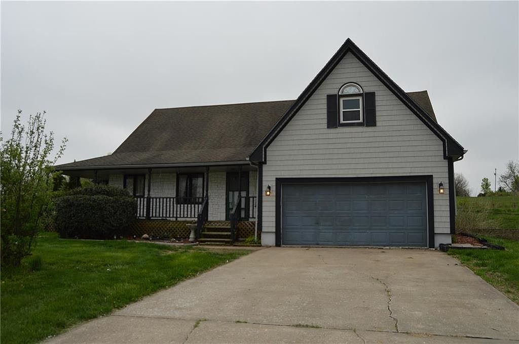 609 E Hubach Hill Rd, Raymore, MO 64083 Zillow