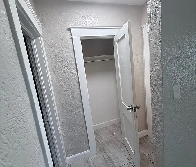 1103 Drew St #1 — Photo 12