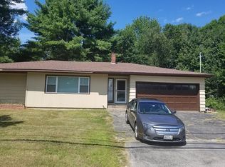 1174 Sabattus St, Lewiston, ME 04240