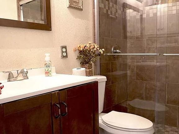 2nd image of 701 Solandra Dr