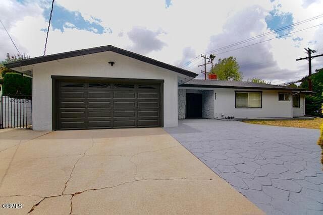 1st image of 9355 Creemore Dr