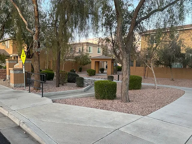 7509 S 27th Pl — Photo 38