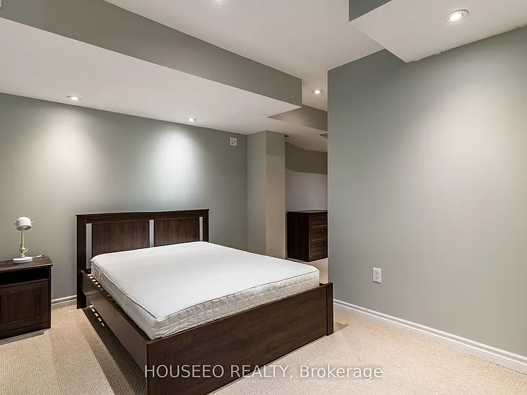 3324 Sunlight St #BASEMENT — Photo 15
