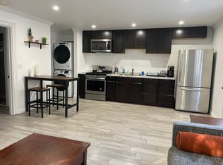 19308 Superior St, Northridge, CA 91324
