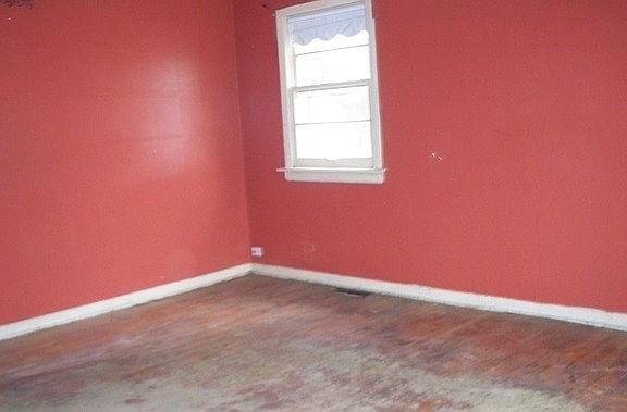 2nd image of 14836 S Richmond Ave