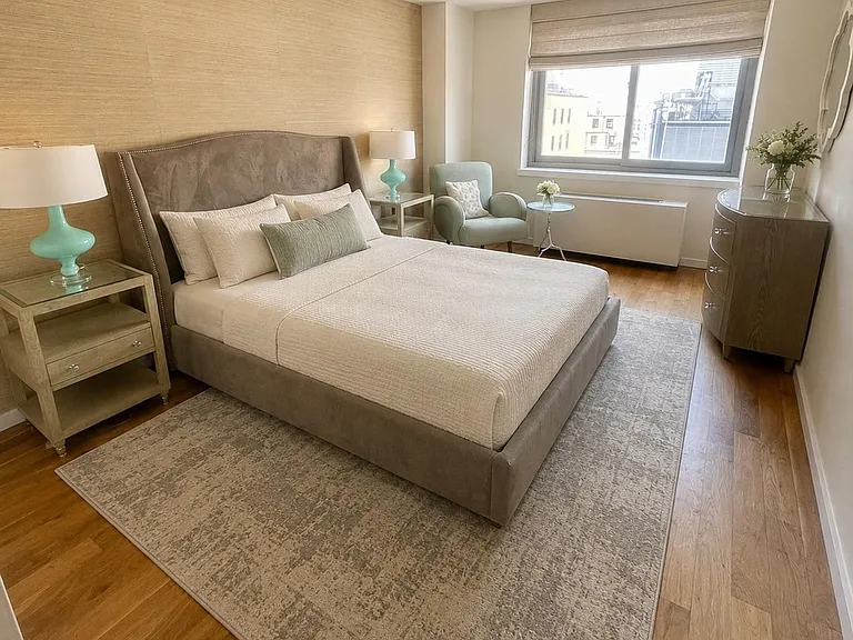 515 E 72nd St #15D — Photo 4