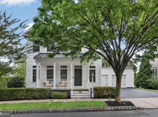1321 Banner Dr, Lancaster, PA 17601