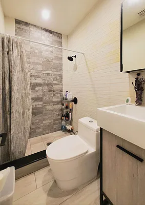 Rented by Doorway NYC, LLC | media 16