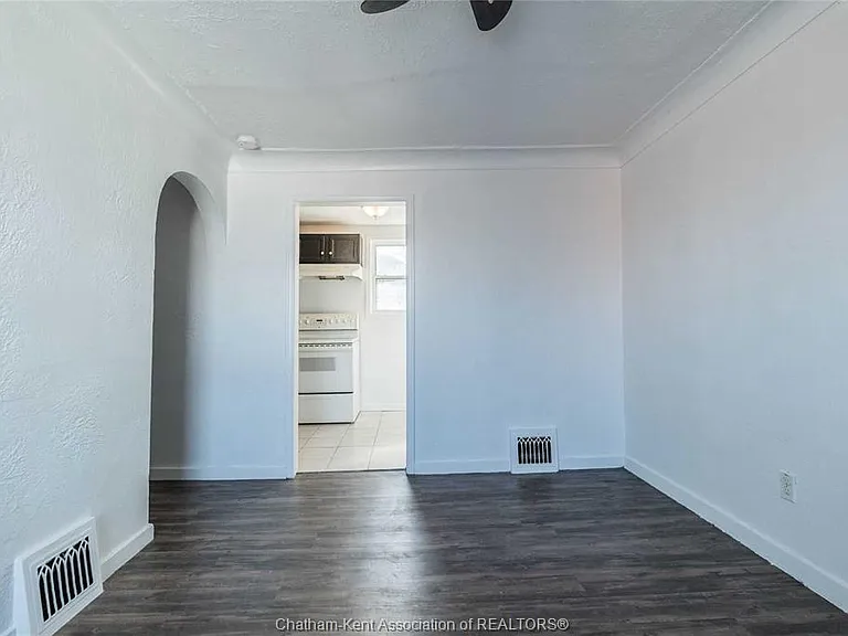 26 Florence St — Photo 7