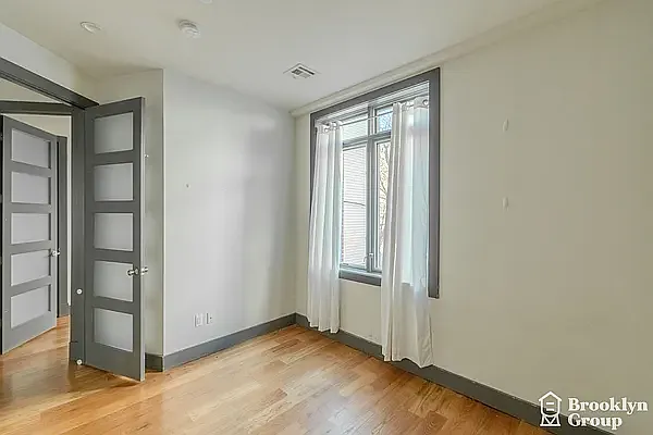 1303 Greene Ave #3A — Photo 8