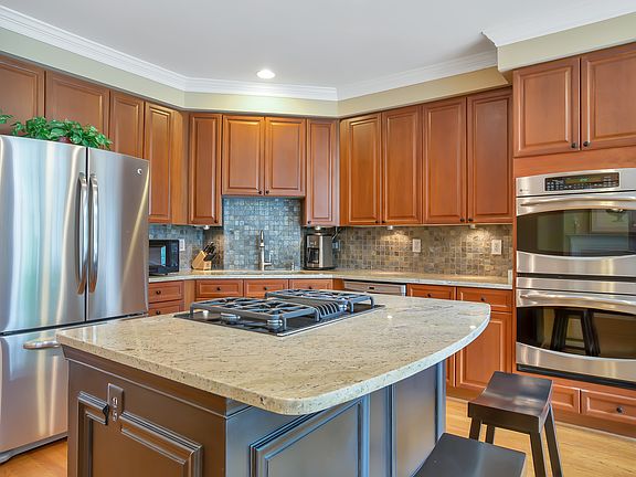 5th image of 5267 Cozy Glen Ln