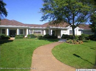 13 Blackthorn Pl, Manchester, NJ 08759