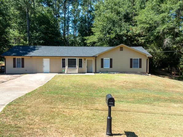 145 Mountain View Cir, Covington, GA 30016