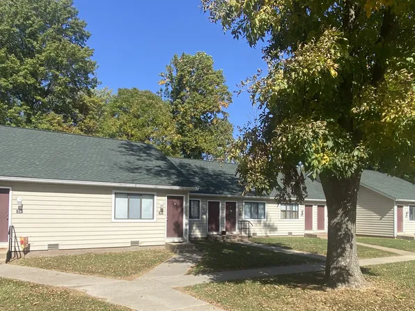 25 Village Ct #25, Glen Carbon, IL 62034