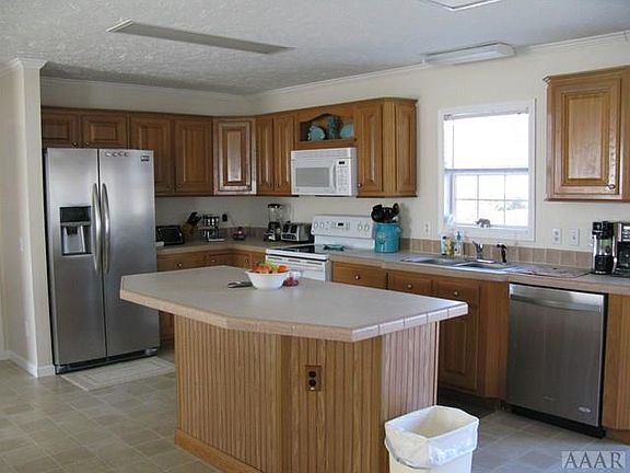 3rd image of 104 Wood Duck Dr