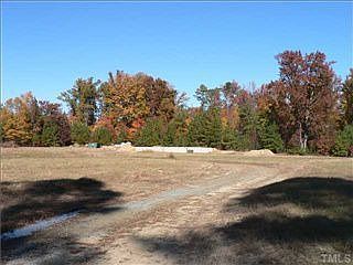 2nd image of 90 Gilmore Rd
