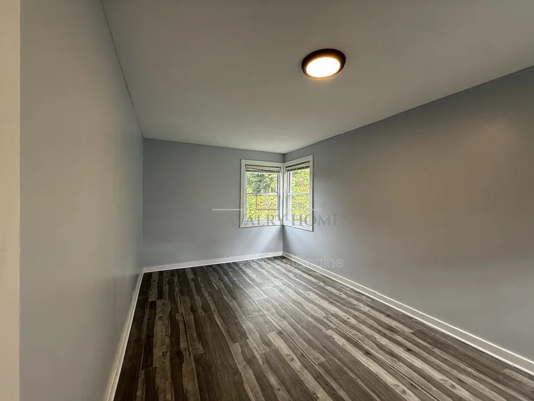 1305 Curtis St — Photo 5