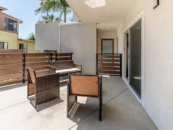 5th image of 312 Calle Miramar APT B