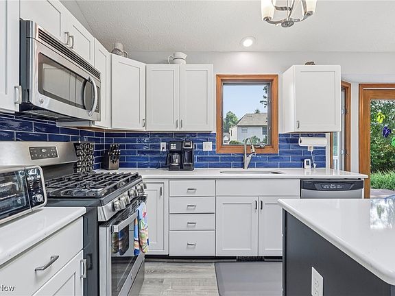 5th image of 5207 Stevenson St