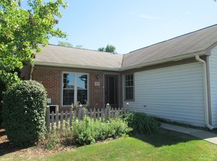 3579 Chesapeake Dr, Zanesville, OH 43701