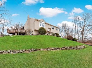 22 Meadow Ridge Rd, Brewster, NY 10509