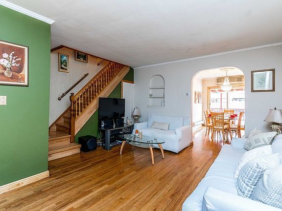 4th image of 2541 86th St